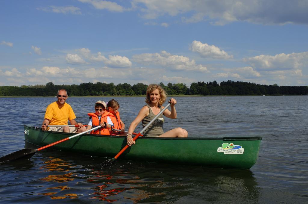 Camping-Und Ferienpark Havelberge Gross Quassow المظهر الخارجي الصورة