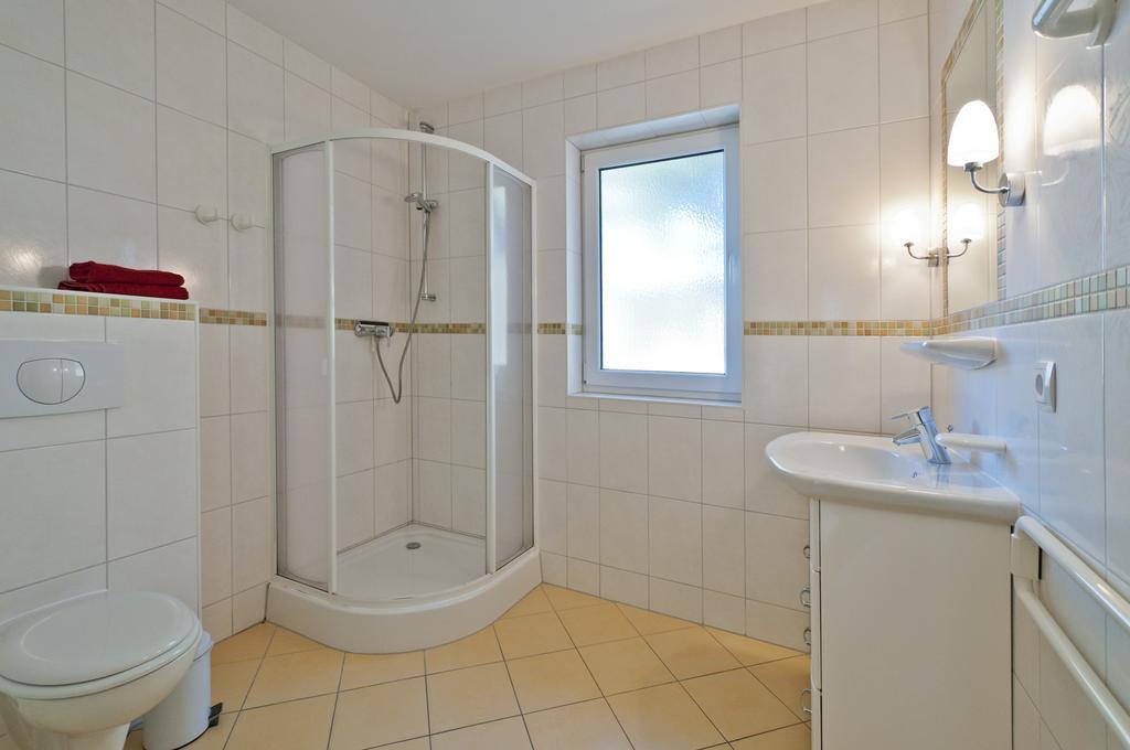Camping-Und Ferienpark Havelberge Gross Quassow الغرفة الصورة